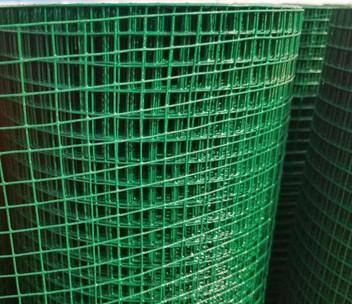 Treillis métallique soudé en plastique