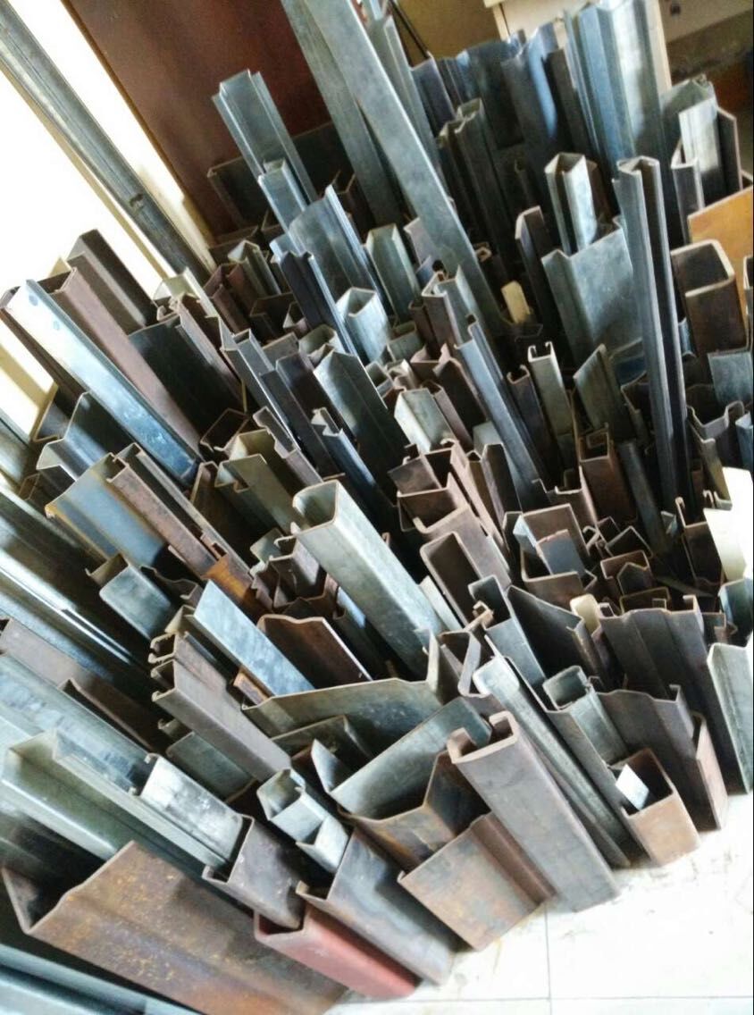 Hollow irregular shaped pipe
