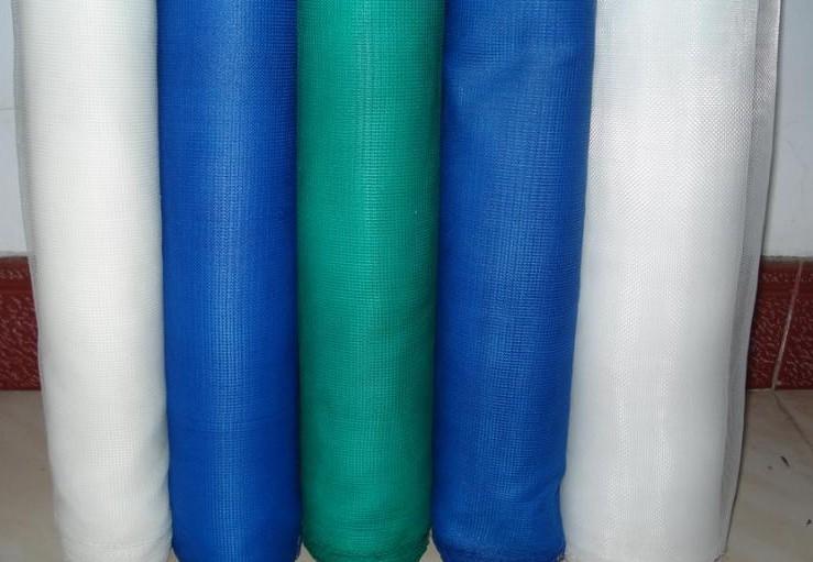 Plastic window screening