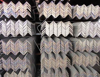 热轧角钢厂价直销